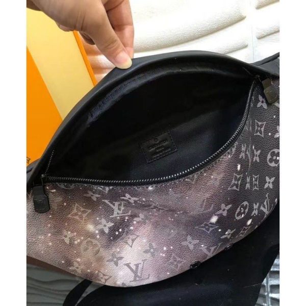 Discover Bumbag M44444 Black - Image 10
