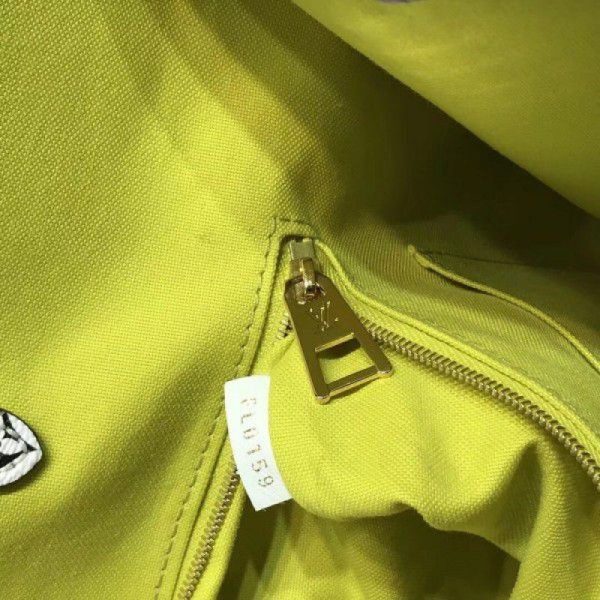 Onthego Bag Giant Monogram M44570 - Image 2