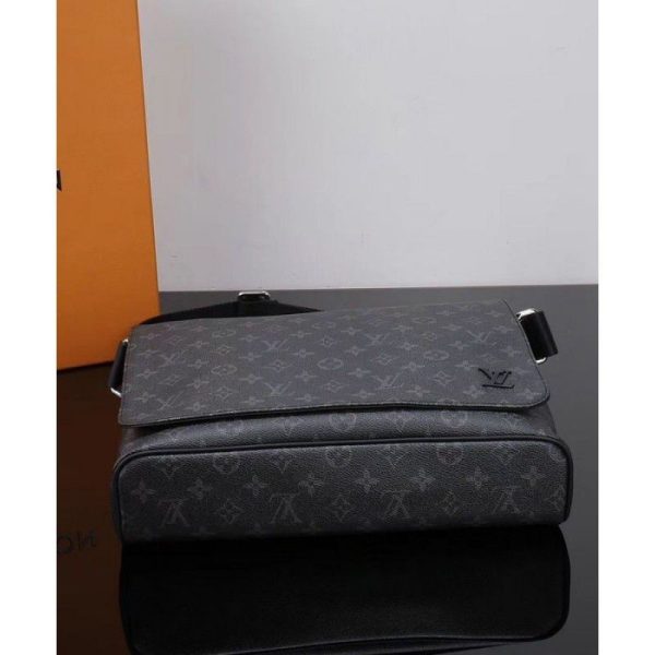 District MM M44001 Black - Image 3