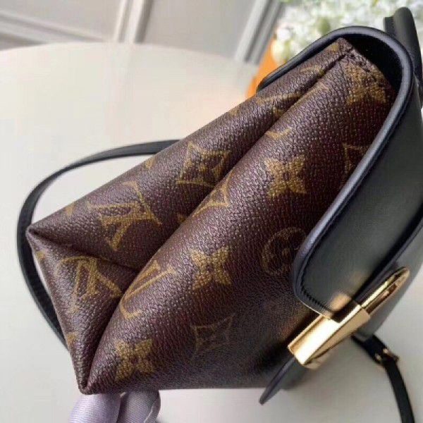 Locky BB Bag Monogram Canvas M44141 - Image 3