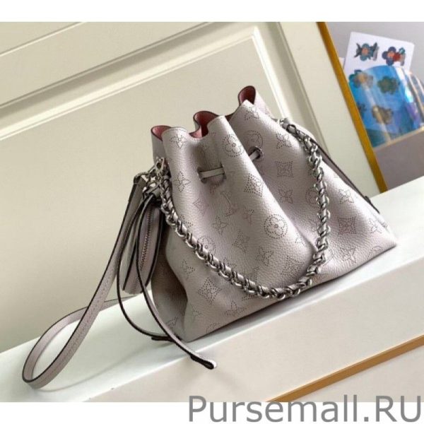 Bella Bag In Grey Mahina Leather M58791 - Image 3