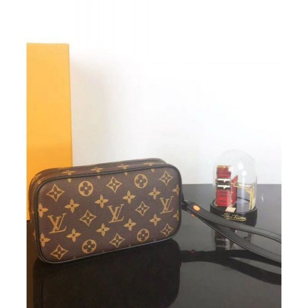 Men Virgil Abhol Chain Clutch M44458 Brown - Image 4