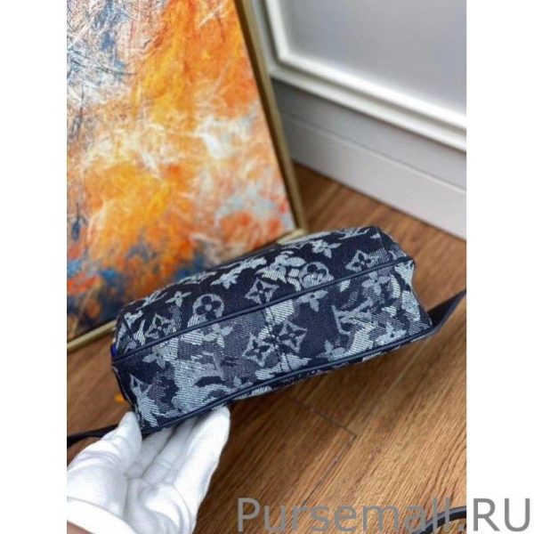 Outdoor Bumbag Monogram Tapestry M57281 - Image 6