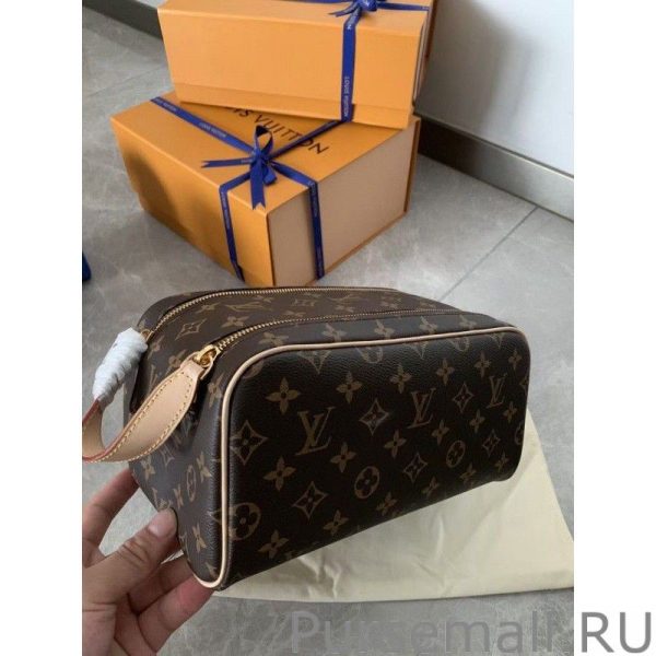 Dopp Kit Toilet Pouch Monogram Canvas M44494 - Image 6