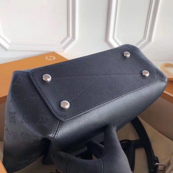 Black Haumea Bag Mahina Leather M55029 - Image 7