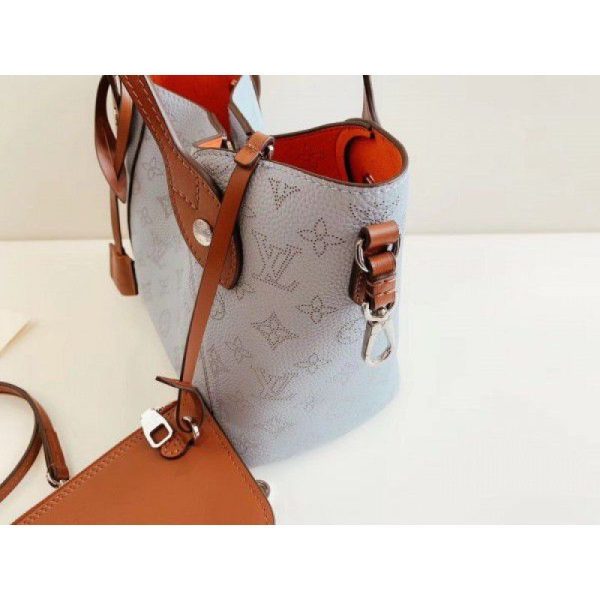 Hina PM Bag Mahina Leather M52975 - Image 6