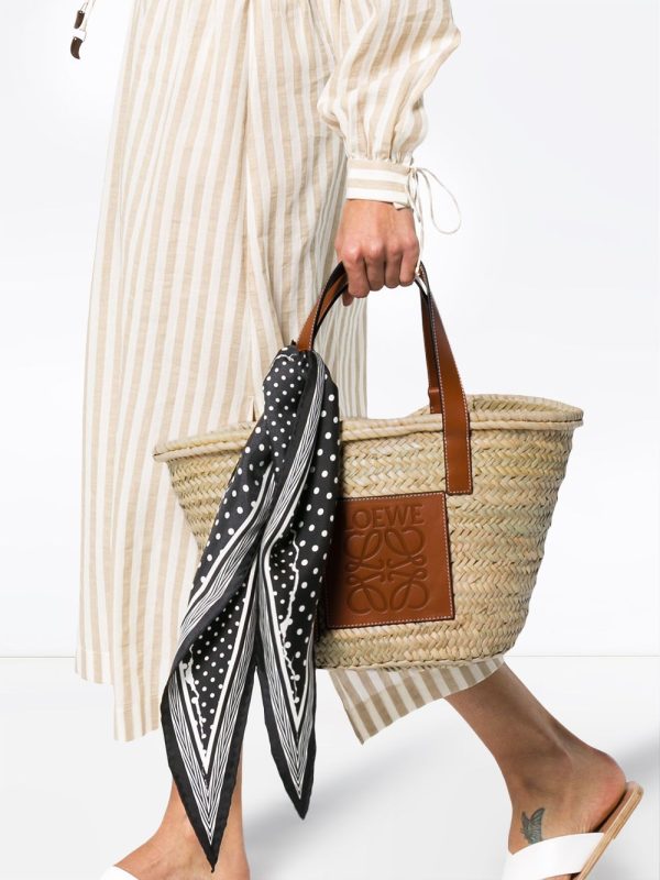 LOEWE logo medium basket bag - Image 2