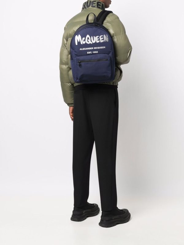 Alexander McQueen Metropolitan logo-print backpack - Image 2