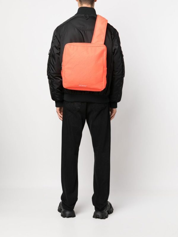 Off-White logo-print messenger bag - Image 2