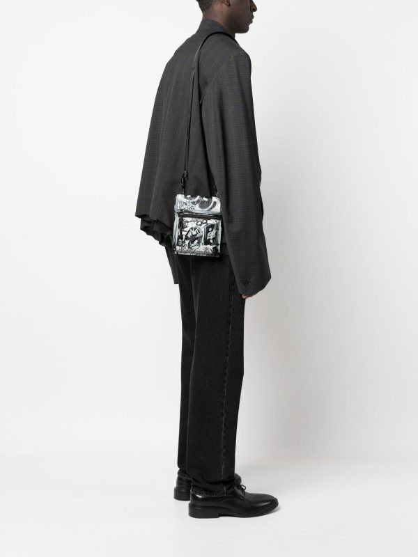 Balenciaga graphic-print messenger bag - Image 2