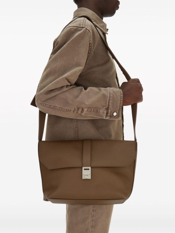 Ferragamo Gancini-plaque leather messenger bag - Image 2