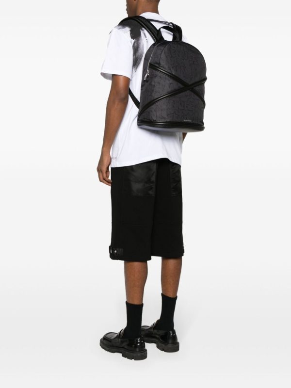Alexander McQueen crossover-straps logo-print backpack - Image 5