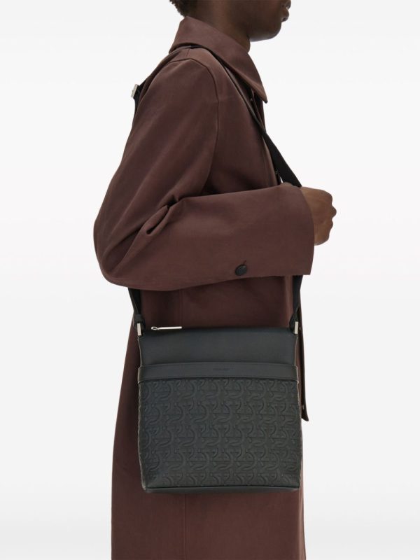 Ferragamo Gancini-embossed leather messenger bag - Image 2