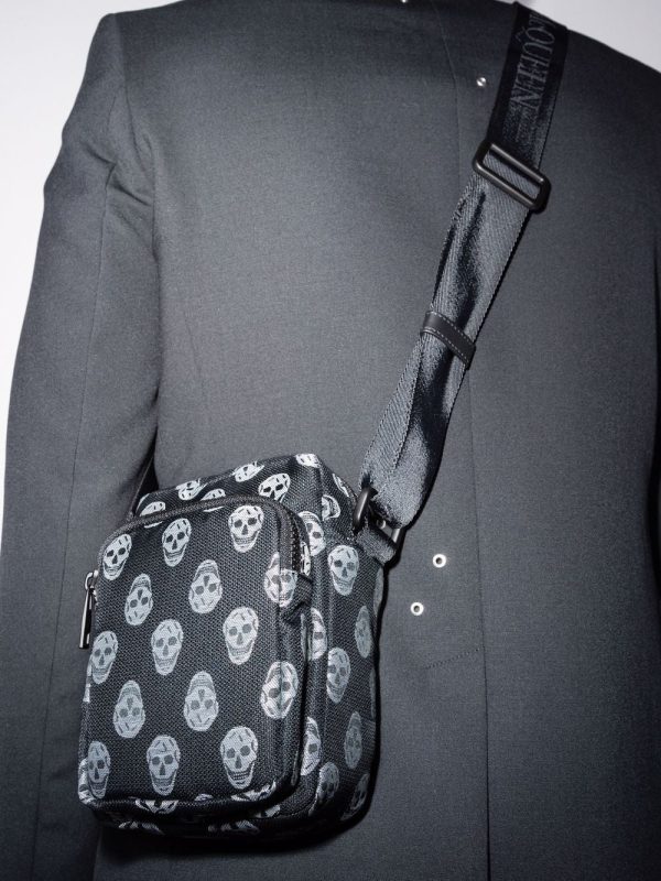Alexander McQueen skull-print messenger bag - Image 2