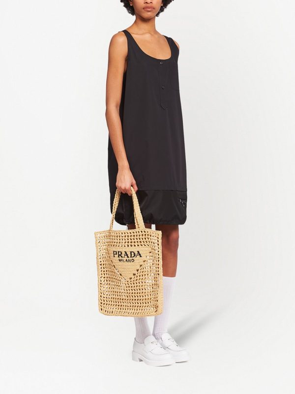 Prada woven-logo raffia tote bag - Image 2