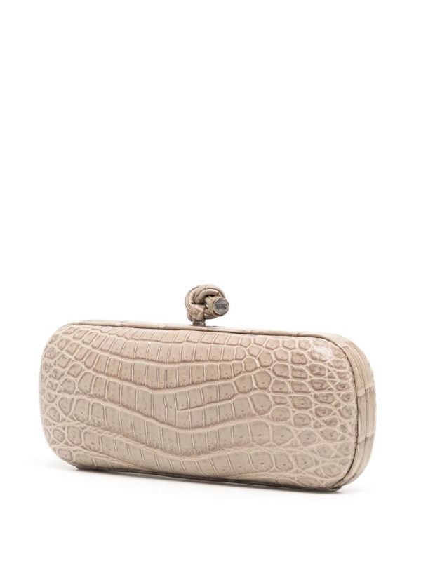 Bottega Veneta   Knot crocodile-embossed clutch bag - Image 3
