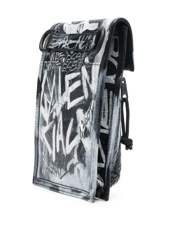 Balenciaga graphic-print messenger bag - Image 3