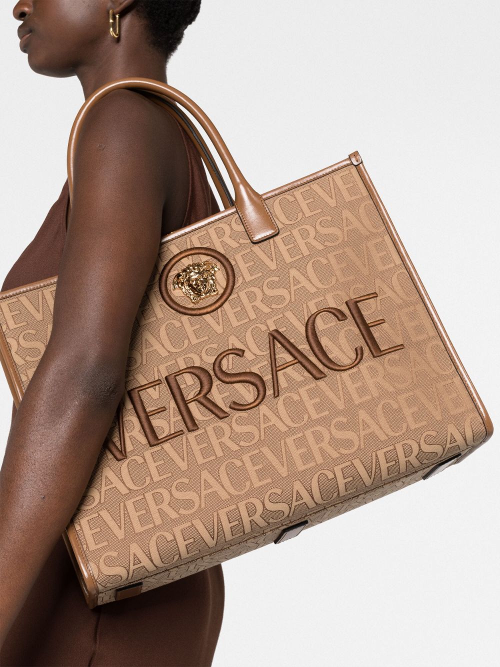 Versace large Versace Allover-jacquard tote bag - Image 4
