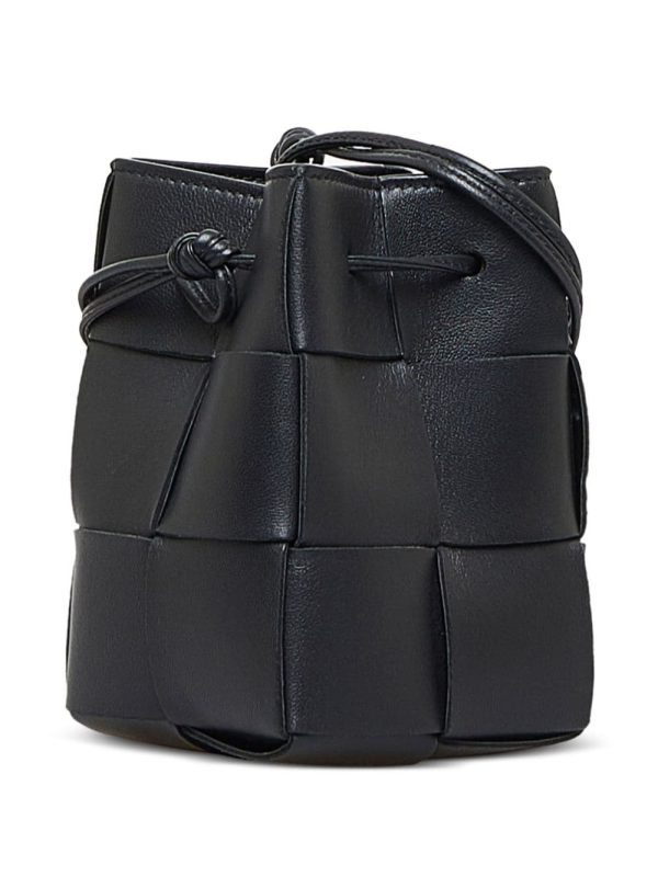 Bottega Veneta   mini Intrecciato Cassette bucket bag - Image 3