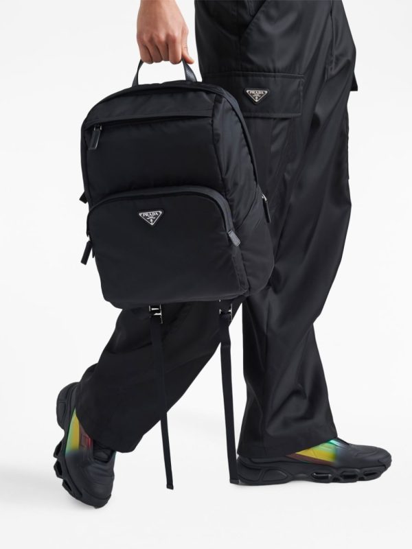 Prada triangle-logo zipped backpack - Image 3