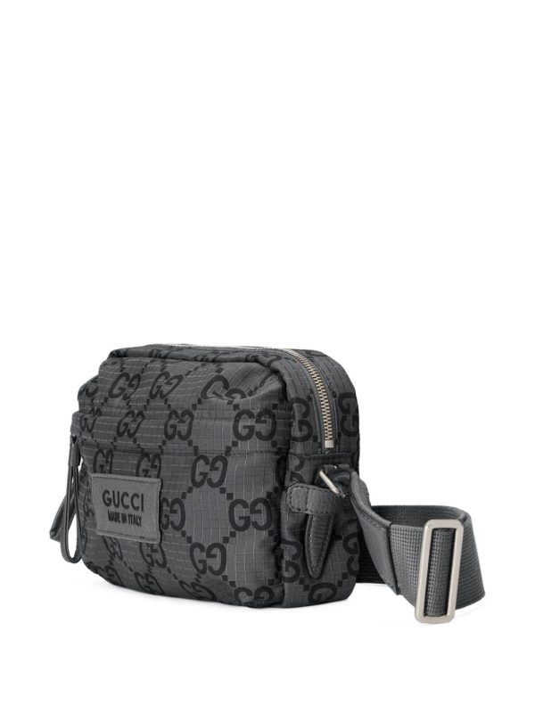 Gucci medium GG Supreme-print messenger bag - Image 4
