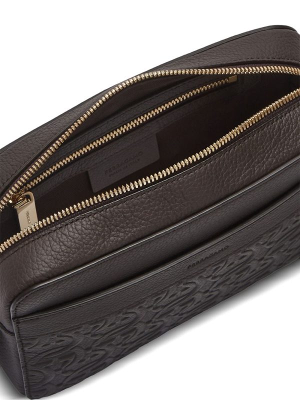 Ferragamo Gancini pebbled-texture shoulder bag - Image 4