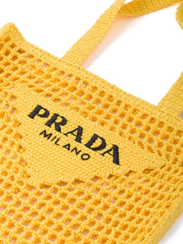 Prada woven-logo raffia tote bag - Image 4