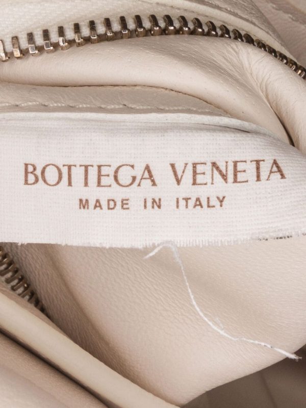 Bottega Veneta   2019 Padded Cassette shoulder bag - Image 3