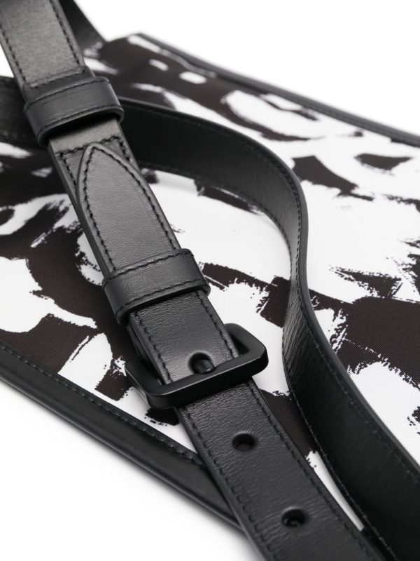 Alexander McQueen graffiti-print shoulder bag - Image 3