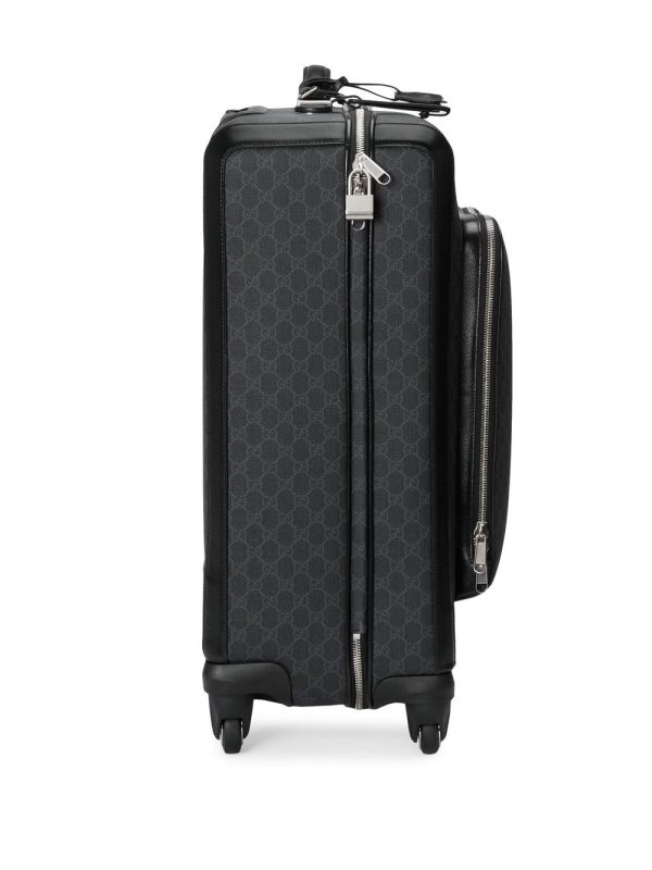 Gucci medium GG Supreme suitcase - Image 4
