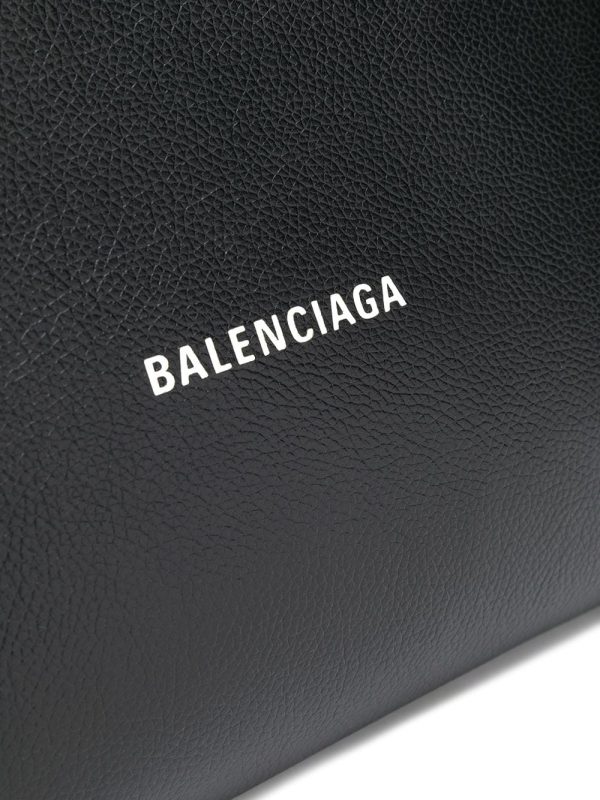 Balenciaga Cash Gusset logo-print clutch - Image 4
