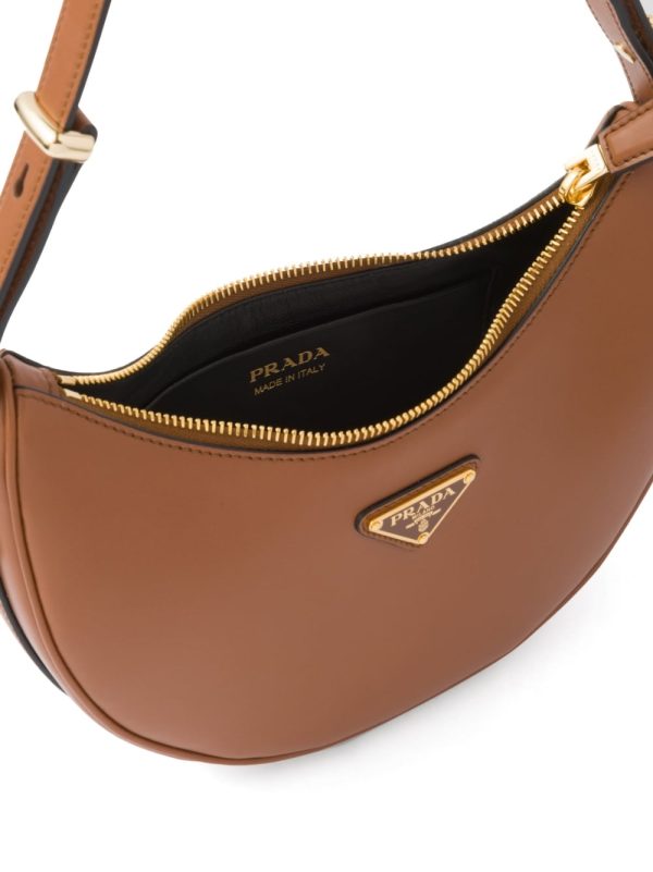 Prada Arqué leather shoulder bag - Image 5