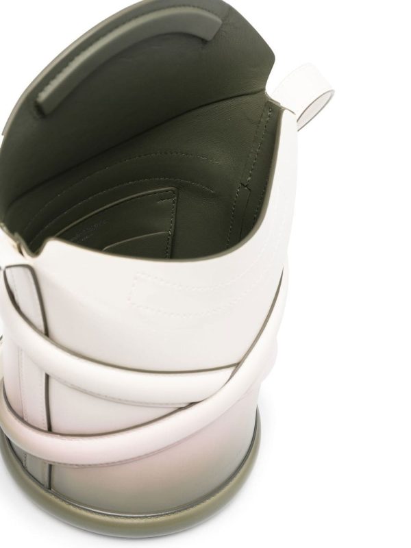 Alexander McQueen debossed-logo bucket bag - Image 2