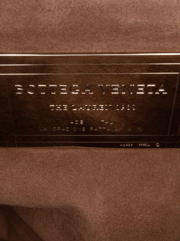 Bottega Veneta   The Lauren 1980 clutch bag - Image 6