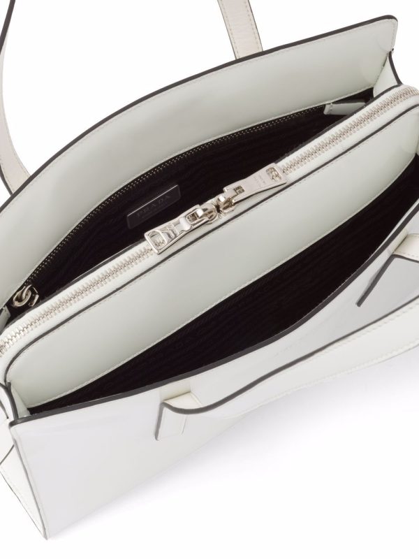 Prada large Re-Edition 1995 leather handbag - Image 6