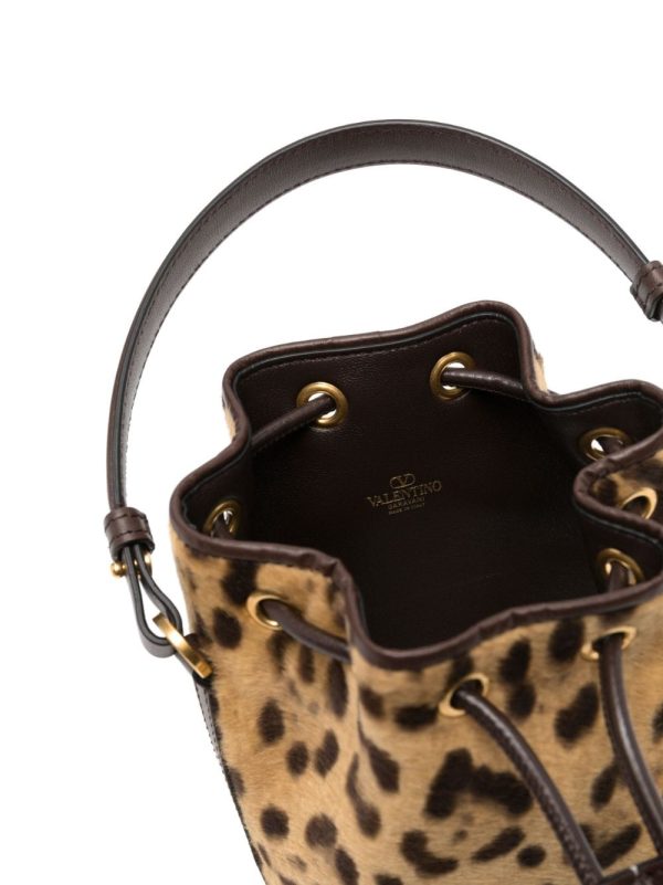 Valentino Garavani VLogo Signature mini bucket bag - Image 6