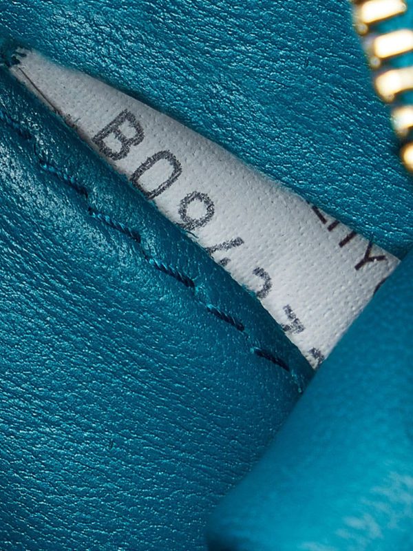 Bottega Veneta  Padded Cassette Chain two-way bag - Image 6
