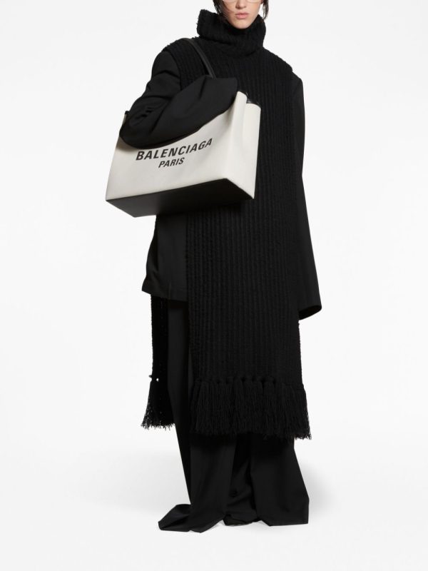 Balenciaga large Duty Free tote bag - Image 7