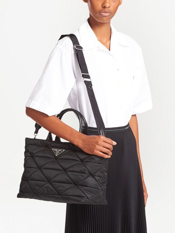Prada triangle-logo quilted tote bag - Image 7